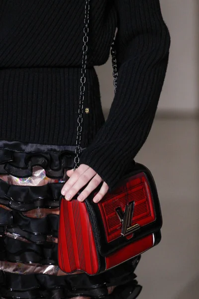 Look 73